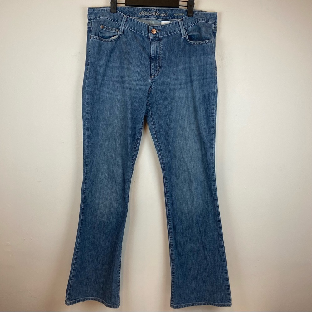 Eddie Bauer Modern Bootcut Women’s Size 16 Blue Jeans